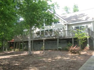 108 Lyons Ct, Macon, NC 27551