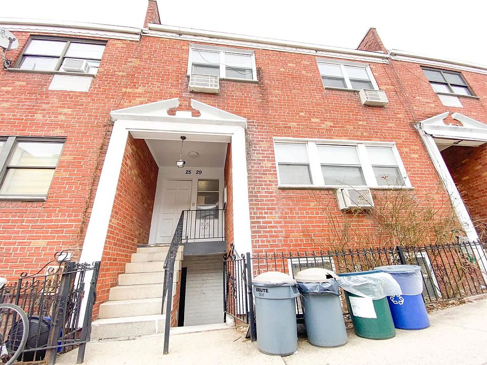 1st image of 2529 32nd St