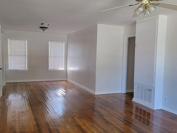 4th image of 401 Glenmore St