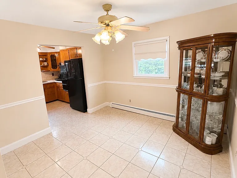 61 Mansion Ave #2 — Photo 4