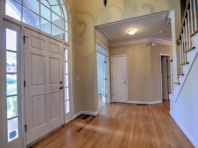 515 Mellbrook Ln — Photo 6
