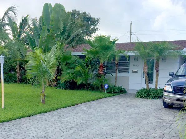 7890 NW 11th St, Pembroke Pines, FL 33024