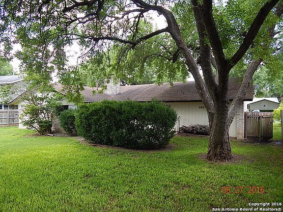 5th image of 115 Madrid Dr