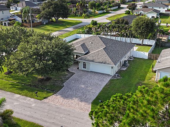 4th image of 490 SW Ryder Road