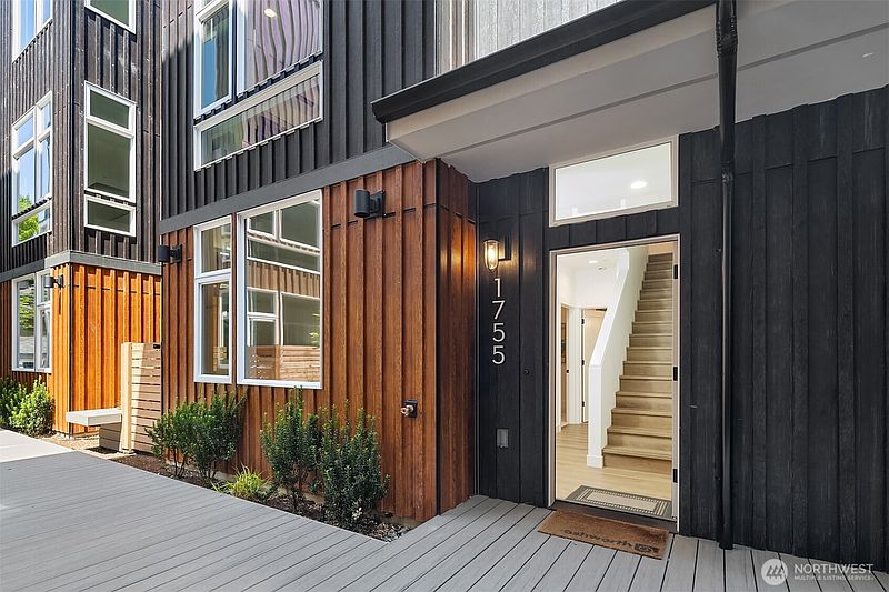 2nd image of 1755 17th Avenue
