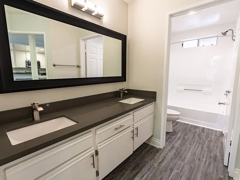 14056 Valleyheart Dr. — Photo 18