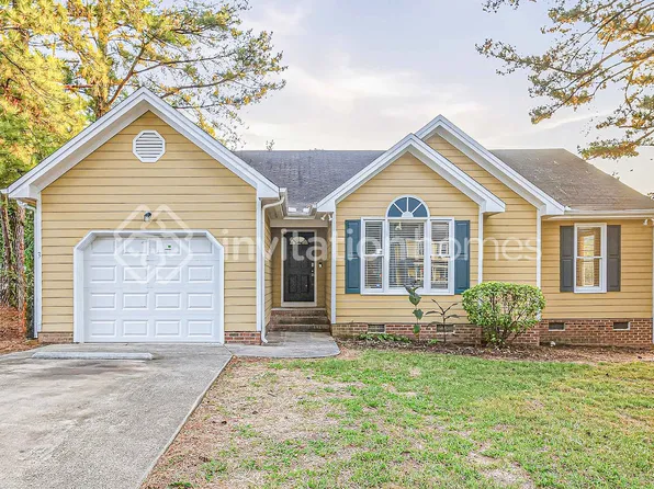 3 Mattie Ct, Durham, NC 27704