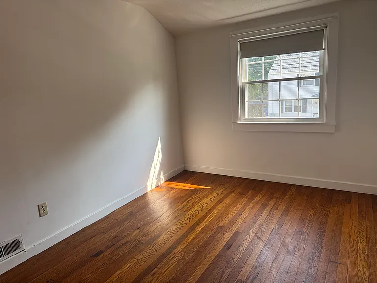 94 Pennsylvania Ave #96 — Photo 18