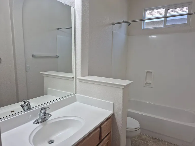 1700 Charm Way — Photo 15