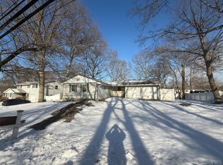 357 Holbrook Rd, Ronkonkoma, NY 11779