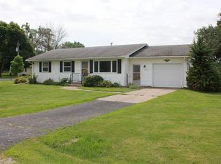 902 W Main St, Aledo, IL 61231