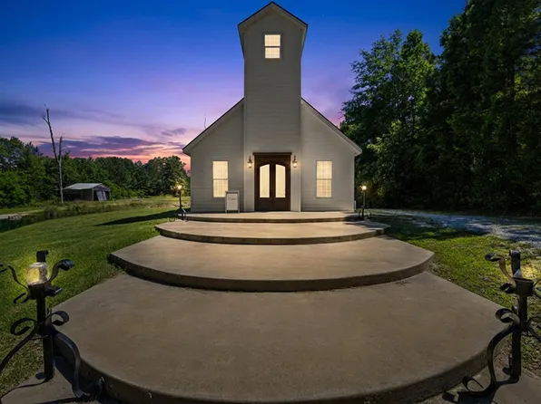 160 County Road 3342, Waskom, TX 75692