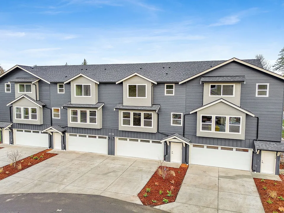 2716 Oleander Loop