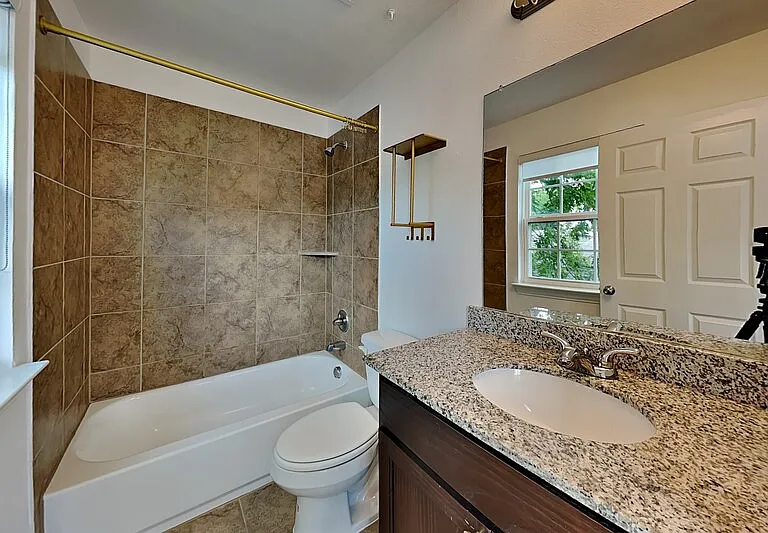 3321 Rutz St — Photo 7