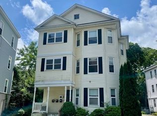 13 Beaver St, Worcester, MA 01603