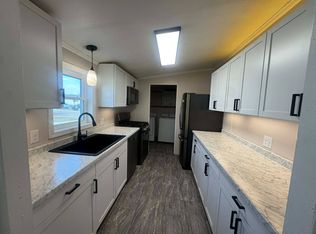 9091 Greentree Dr #58, Newport, MI 48166