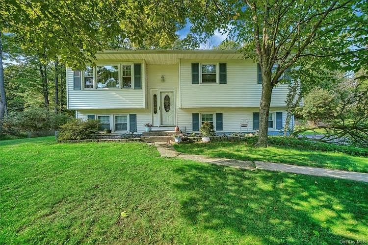 1st image of 267 Orchard Dr