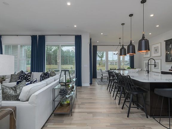 Kitchen with breakfast bar island