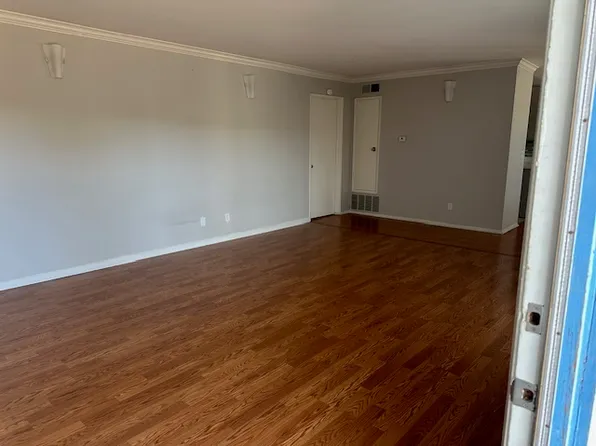 25930 Narbonne Ave, Lomita, CA 90717