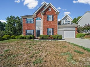 9105 Shepparton Dr, Huntersville, NC 28078