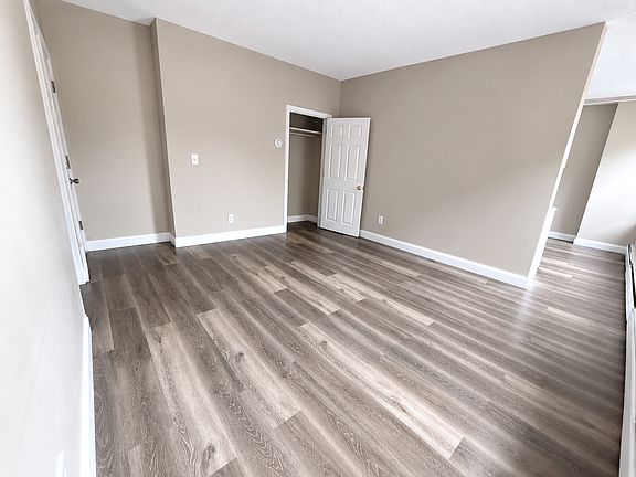 4th image of 258 Lawrence St #F2