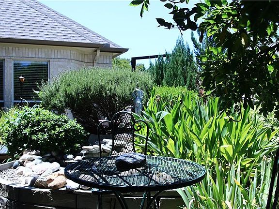 4th image of 4608 Clearwater Ct
