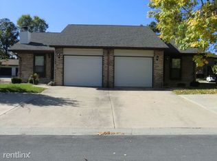 502 Pepperhill Ct, Glen Carbon, IL 62034