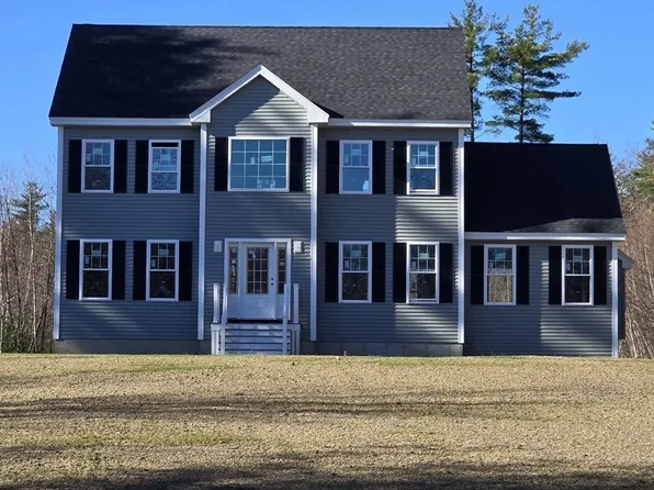 437 W Townsend Rd, Lunenburg, MA 01462