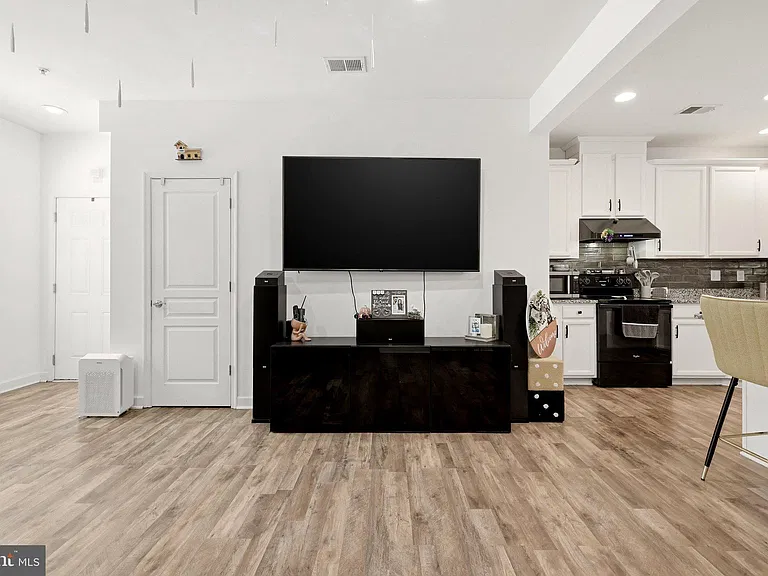 14848 Mason Creek Cir — Photo 9