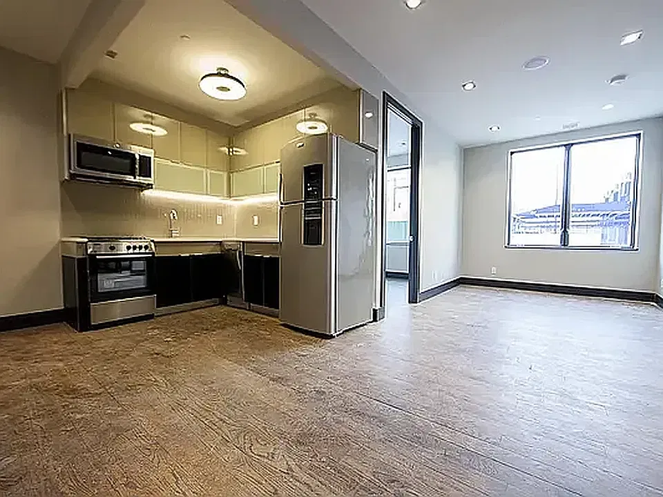 875 Dekalb Ave #2F
