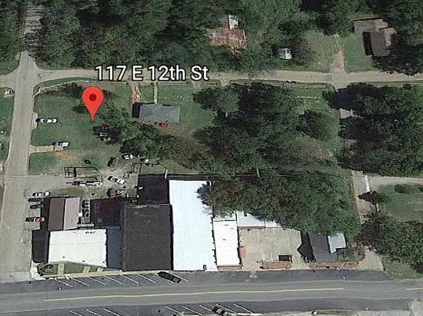 117 E 12th St, Chandler, OK 74834