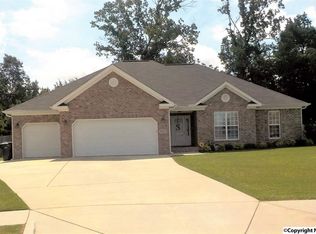 3806 Kedleston Cv, Decatur, AL 35603