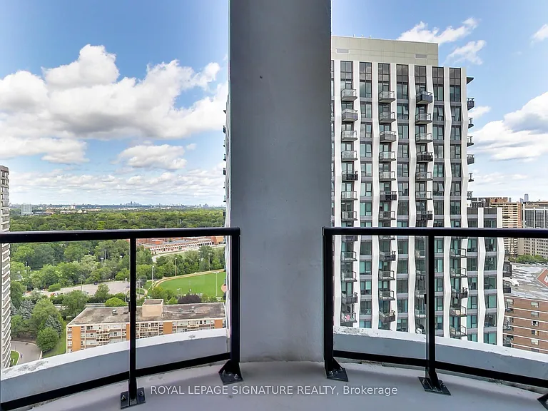25 Cordova Ave #Penthouse 04 — Photo 25