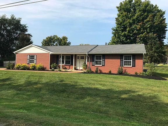 3rd image of 586 Skyline Dr