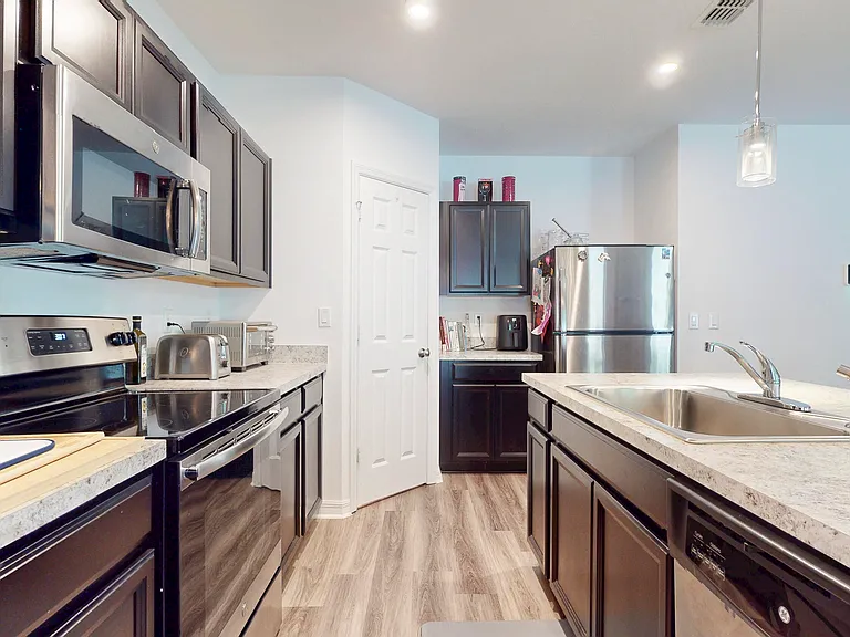 5344 Oakland Lake Cir — Photo 23