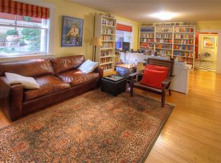 2083 NW Johnson St APT 4, Portland, OR 97209