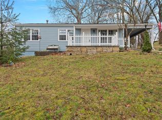 3 Cedar Crest Dr, Fenton, MO 63026