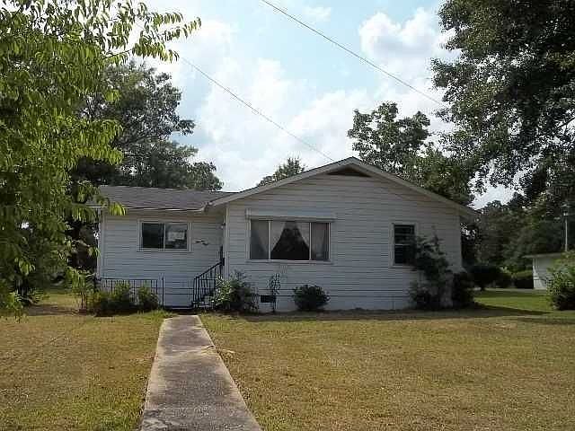 1st image of 1105 Avenue H