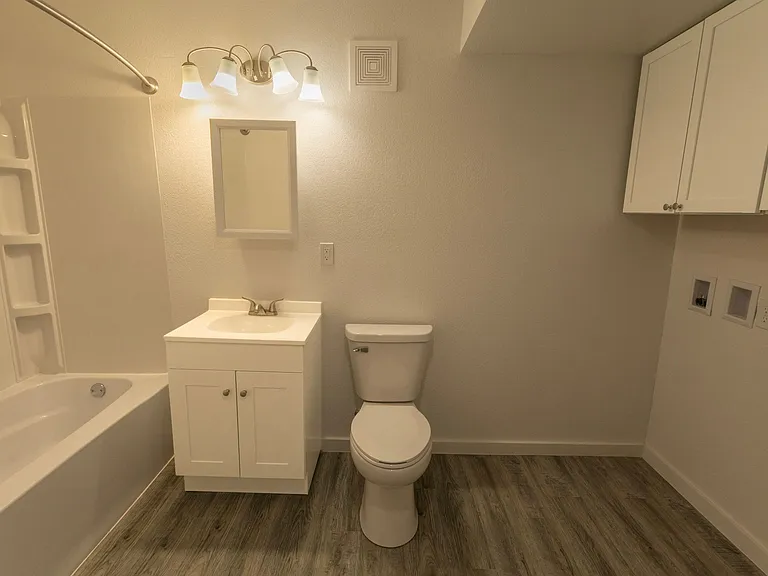 611 Railroad Ave #1 — Photo 8