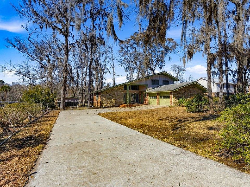 1st image of 53 Smith Blvd.