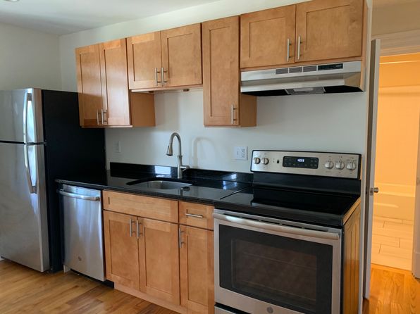 63 W Main St APT 3