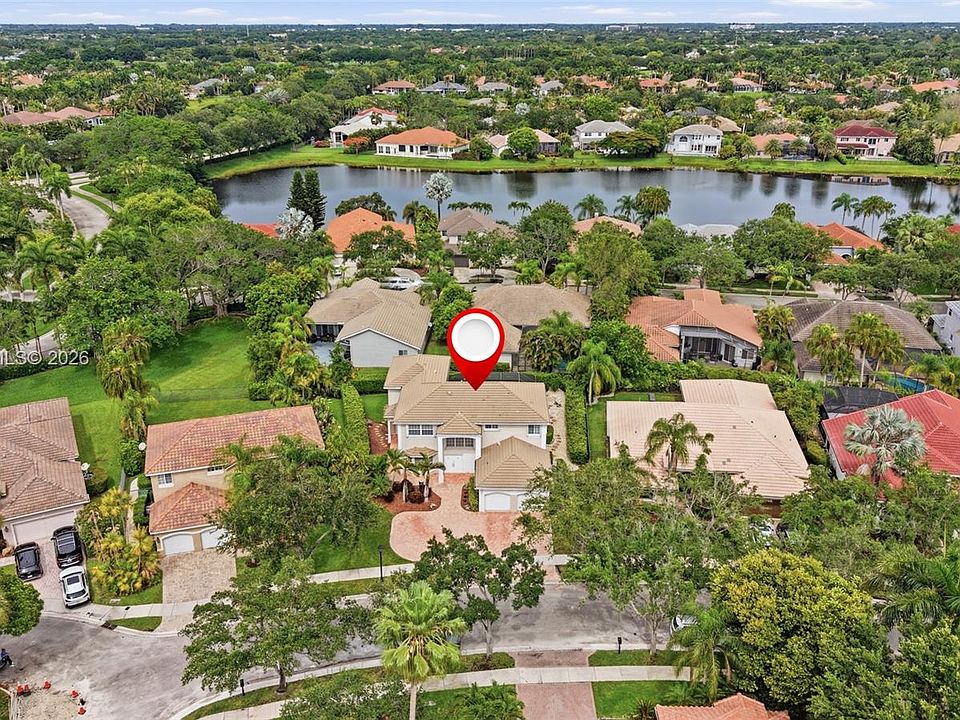 1st image of 2608 Oakbrook Ct