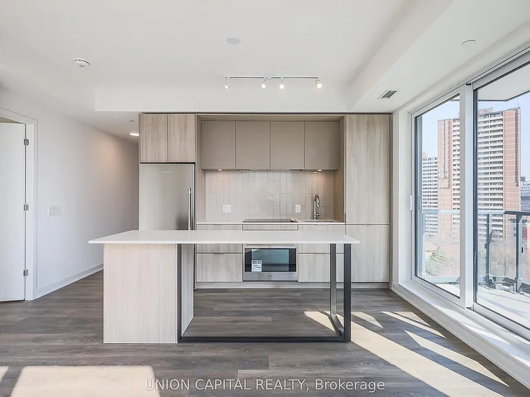 130 River St #902 — Photo 16
