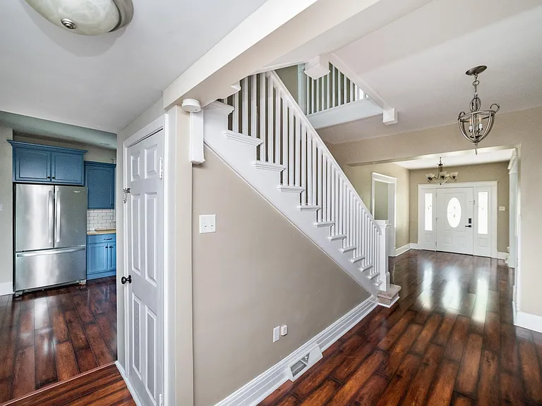 310 Sussex St — Photo 22