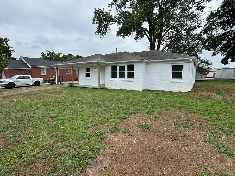 2422 Elliott St — Photo 11