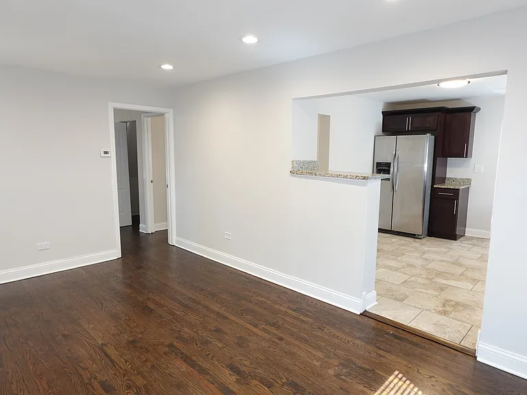 5834 W 89th Pl — Photo 6