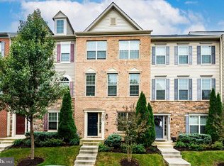 9505 Smithview Pl, Lanham, MD 20706