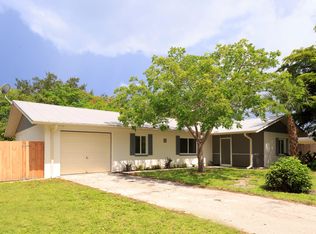 493 Castle Rd, Naples, FL 34119