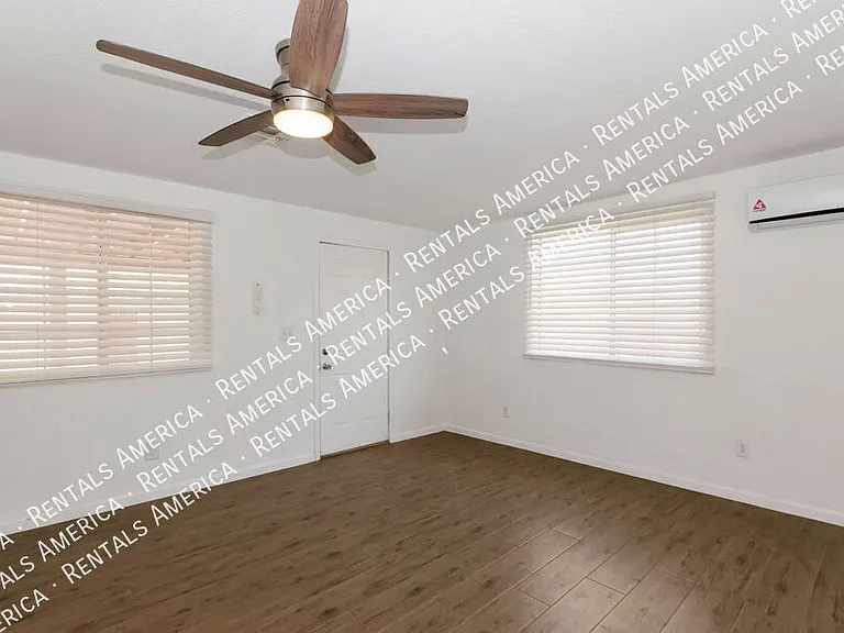 525 E Linden St — Photo 9