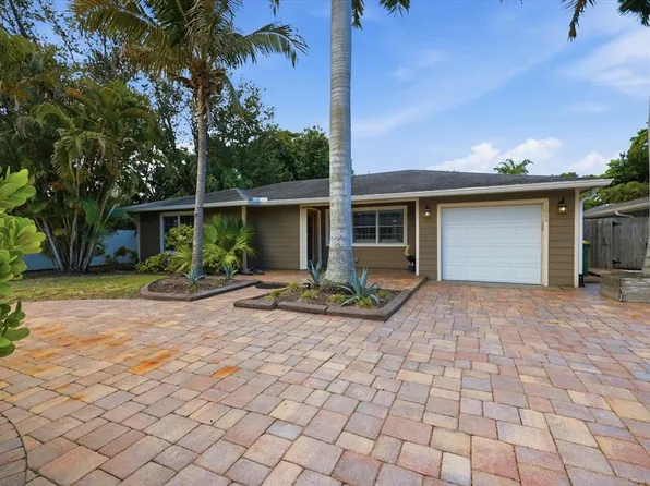 1894 Loma Linda St, Sarasota, FL 34239